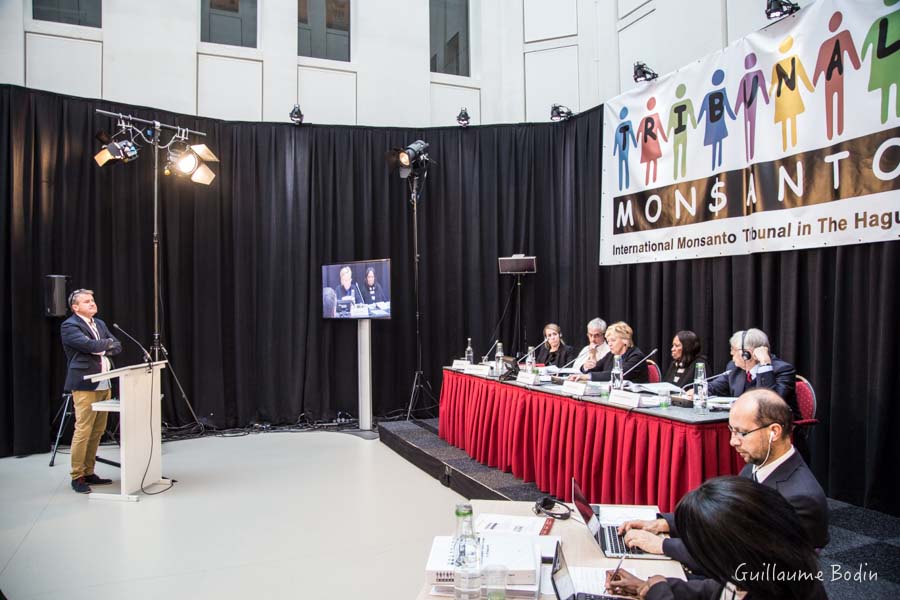 Paul Francois au Tribunal Monsanto