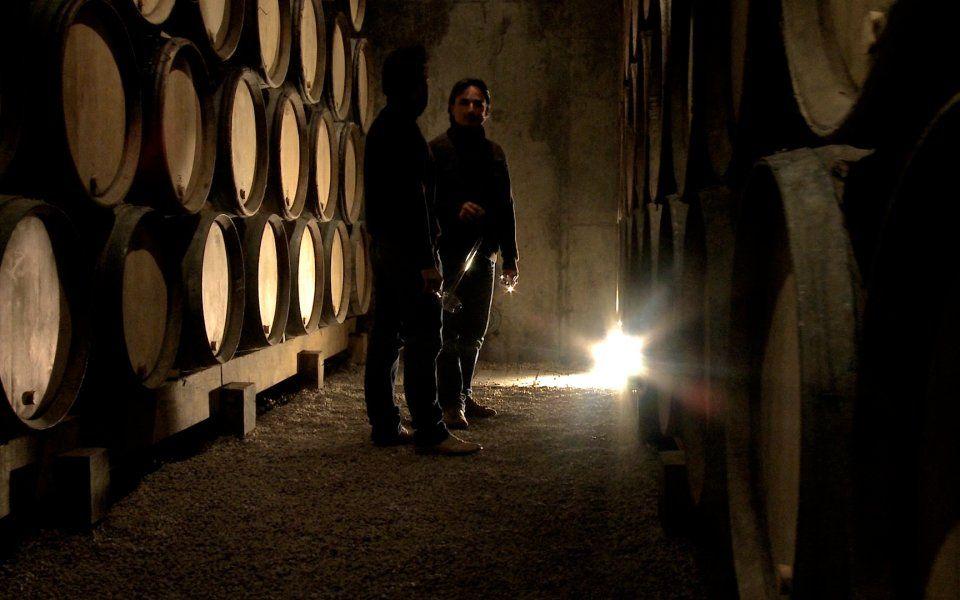 Les Bret Brothers en dégustation dans leur cave bourguignone