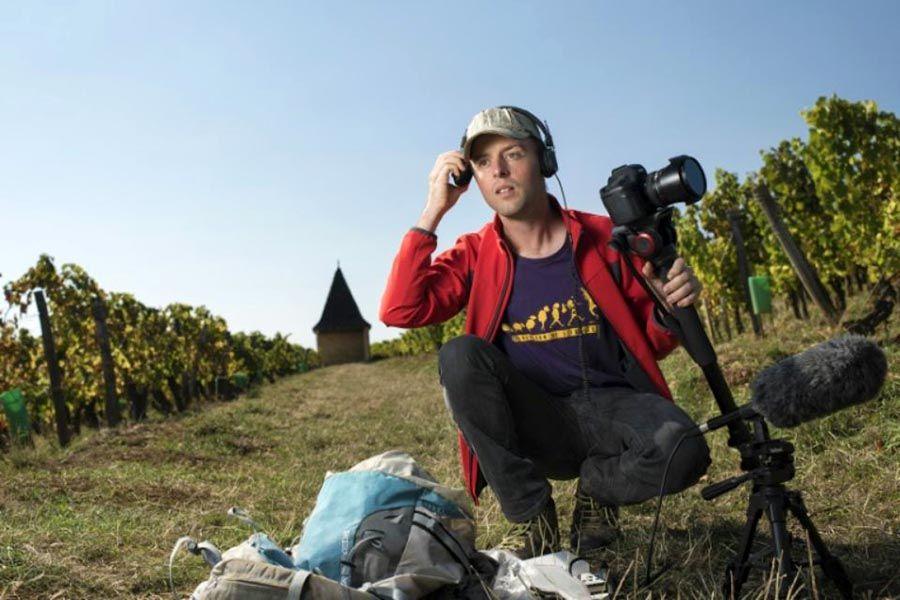 Le réalisateur de documentaire Guillaume Bodin au domaine de la Soufrandière à Vinzelles , dans le Centre est de la France, le 8 septembre 2015  afp.com/ROMAIN LAFABREGUE